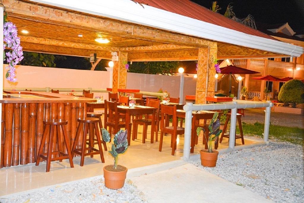 Alona Studios Apartment Hotel Panglao Zewnętrze zdjęcie